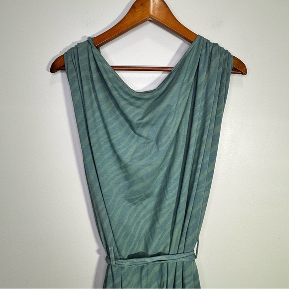 Smash + Tess Green Zebra Print Wrap Midi Dress with Pockets Size 3XL/4XL - Picture 9 of 9